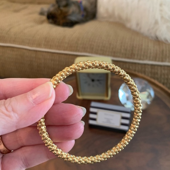 Beautiful Gold Bangle Bracelet! - Picture 2 of 3